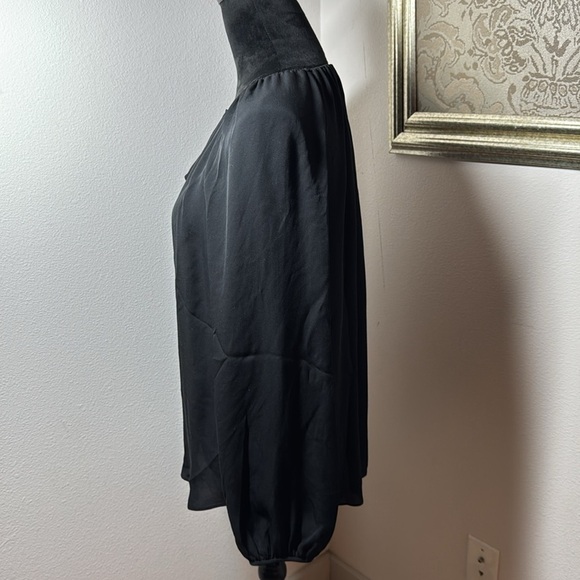Diane von Furstenberg black 100% silk long balloon sleeves top blouse - Picture 3 of 8